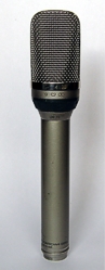 Mikrofonní předzesilovač RFT MV691s kapslí RFT UM70