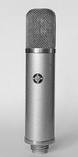 Mikrofon UM 57